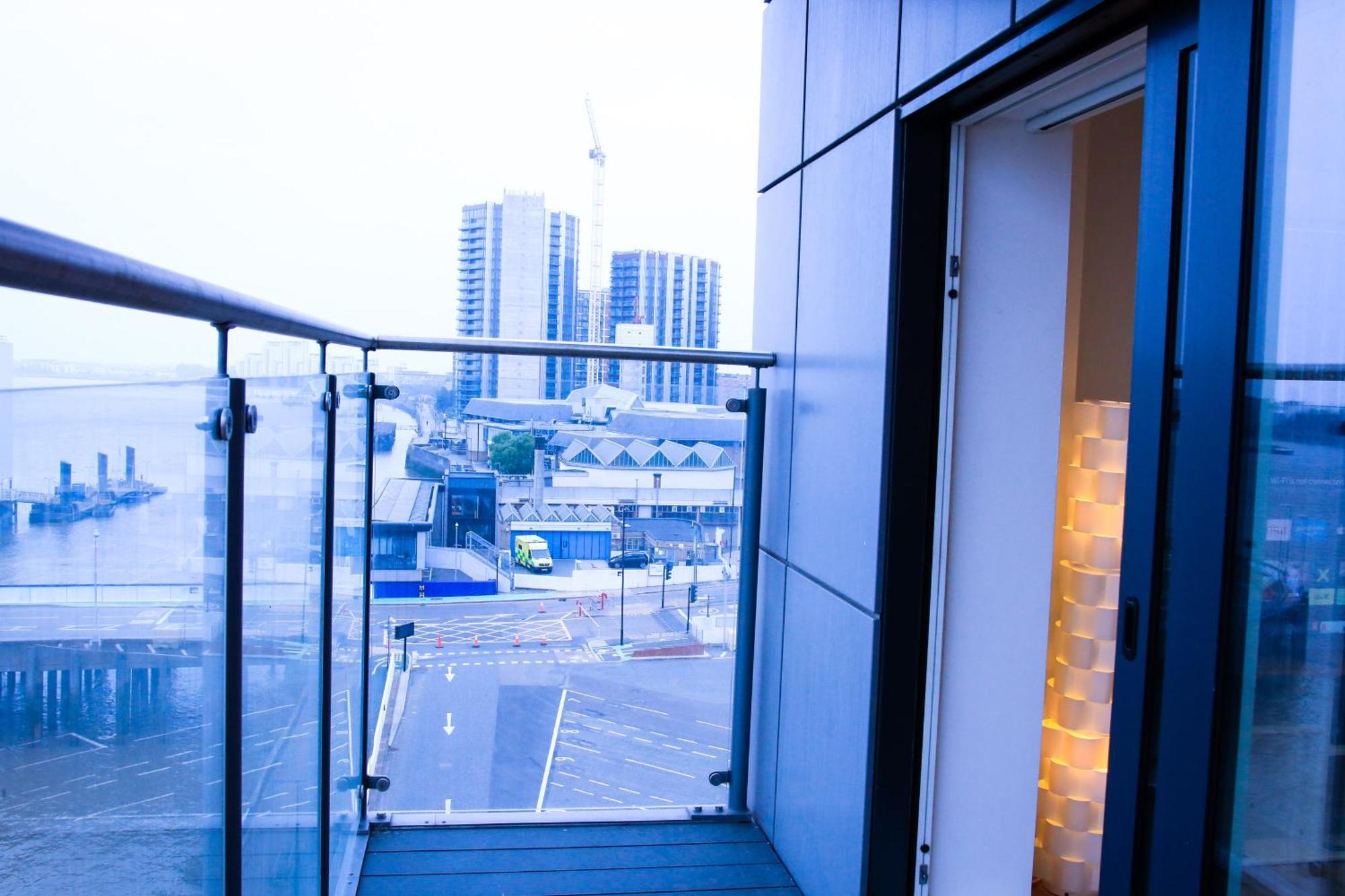 Fezza Luxury Apartment Londýn Exteriér fotografie